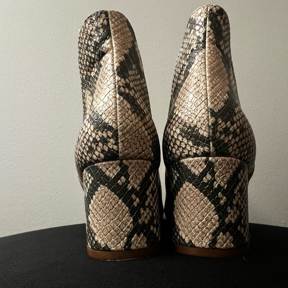 Steve Madden Beige and Black Snakeskin Ankle Boots - Picture 3 of 9